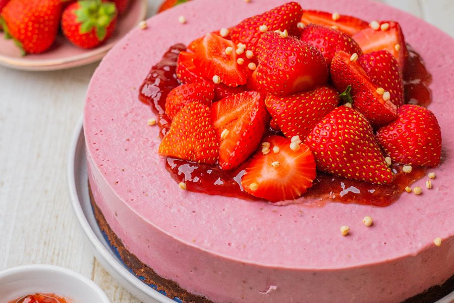 Raw Vegan Strawberry Cheesecake with Chocolate Base
