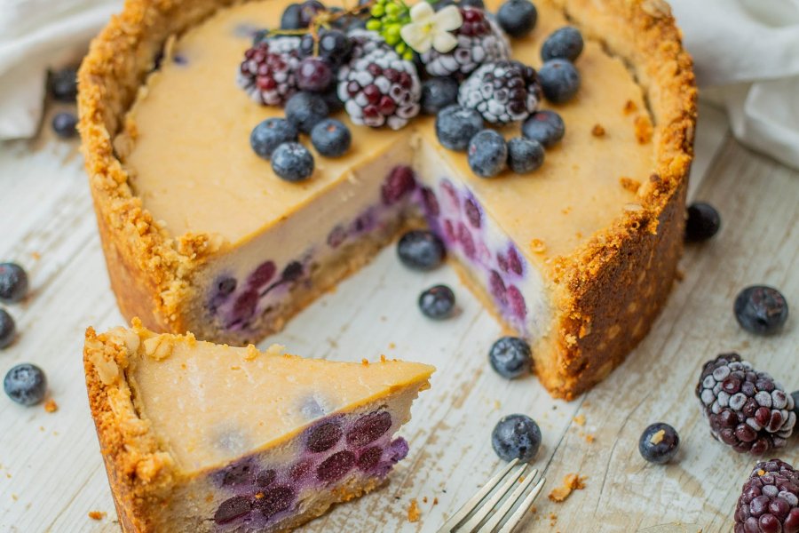Baked Vegan Blueberry Lemon Cheesecake – no coconut