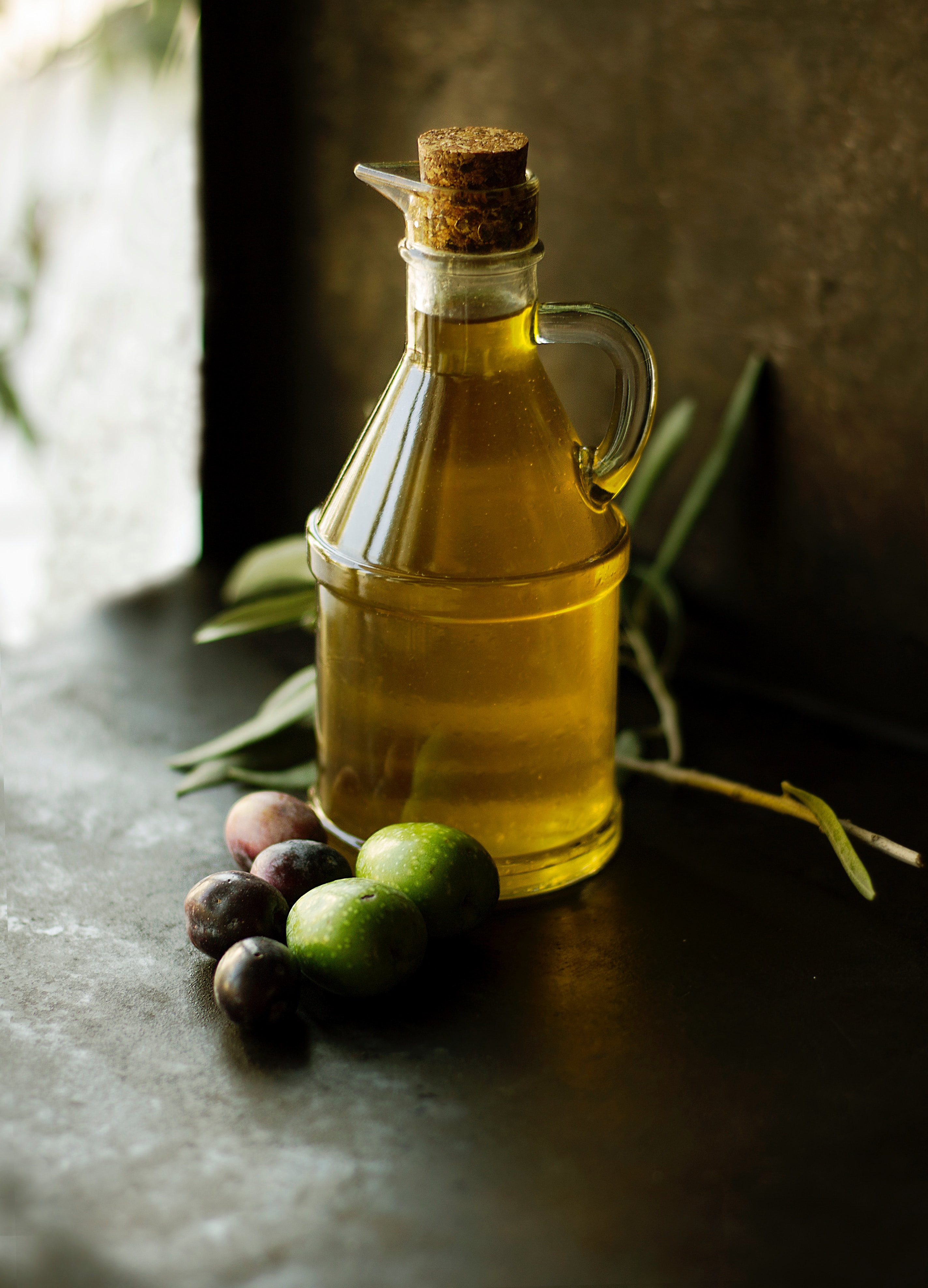 The Best and Worst Oils for Hormone Health